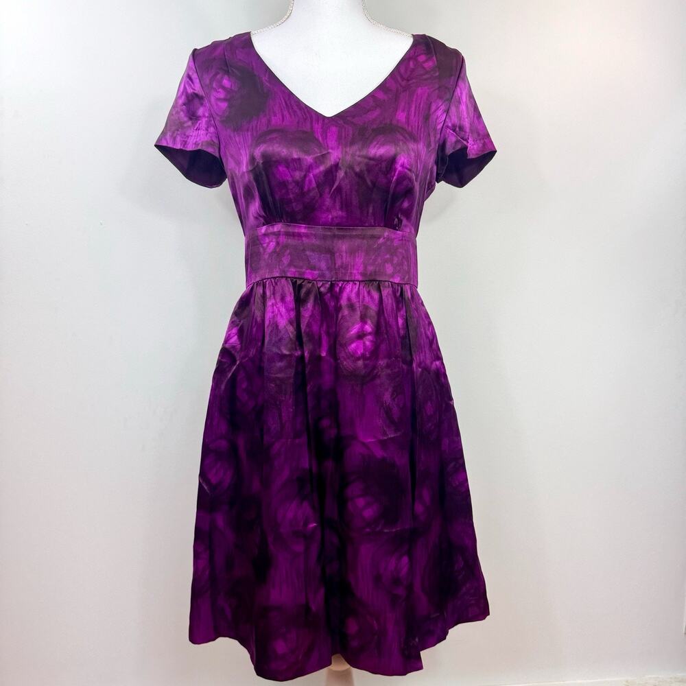 Women's Dress Vintage Banana Republic 100% Silk Size 4 Fuschia Abstract Floral